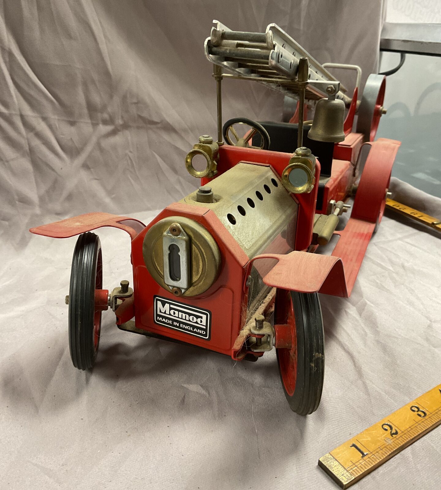 Large vintage Mahmod steam fire engine - Image 2