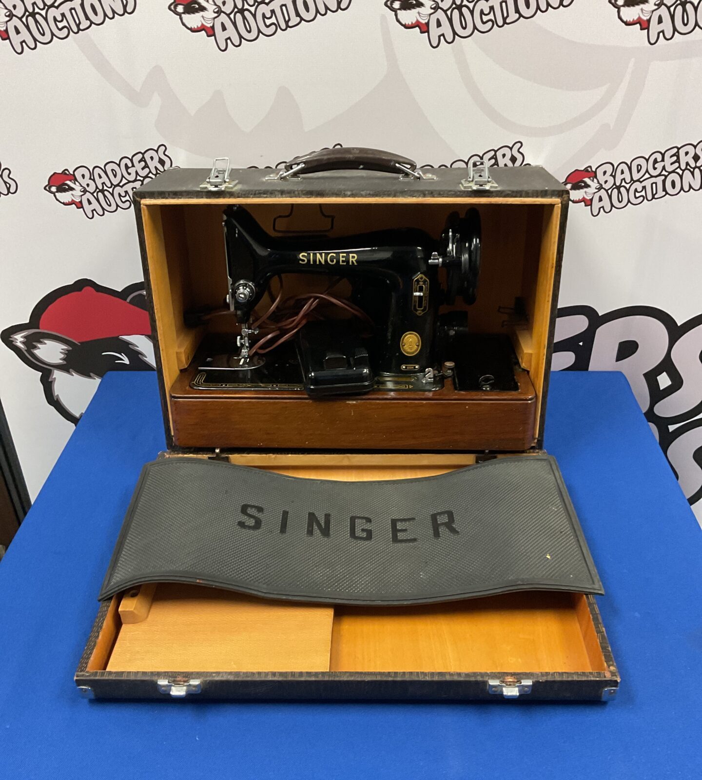 Singer 99k electric sewing machine