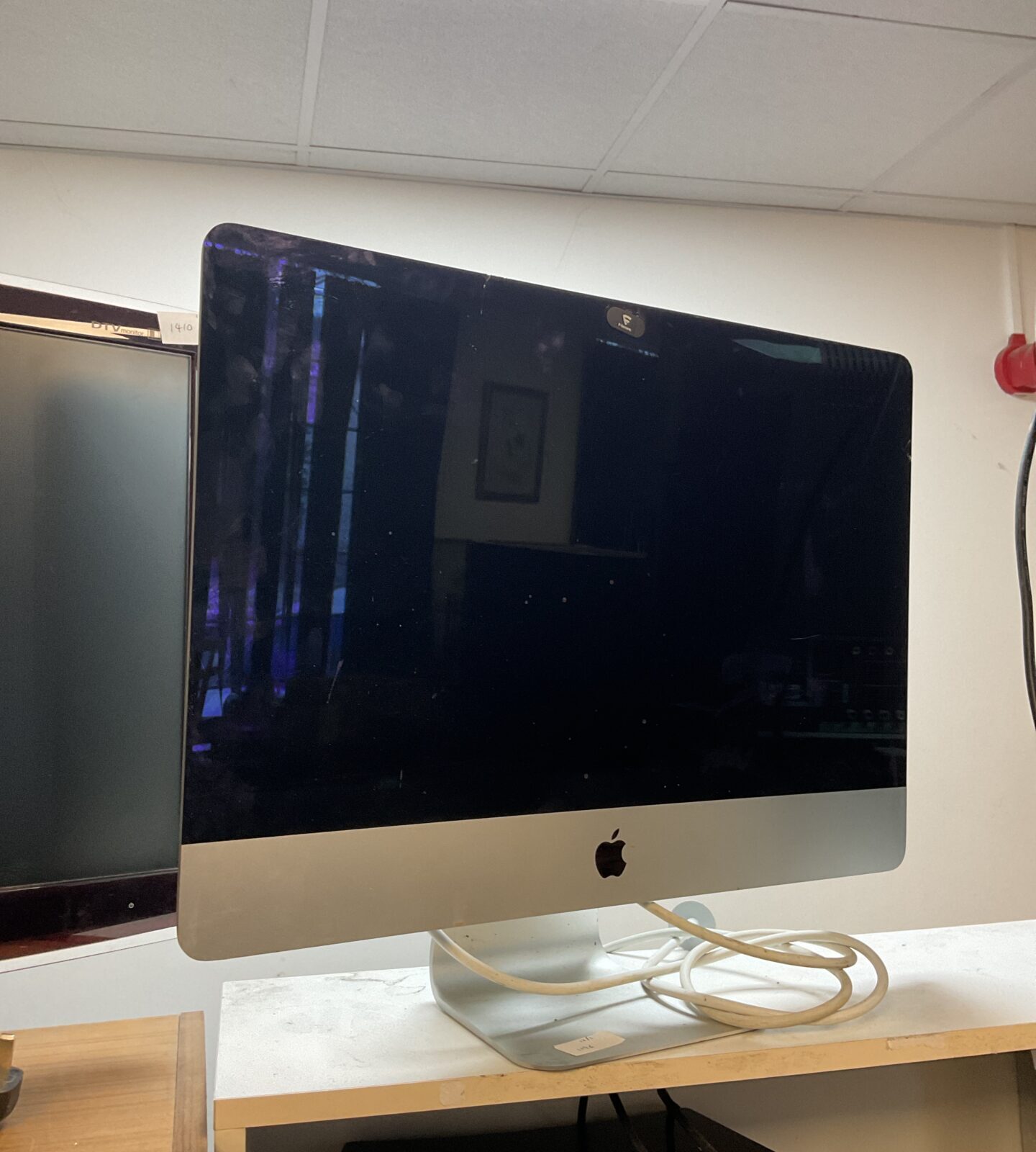 Apple mac 24” computer model emc 2544