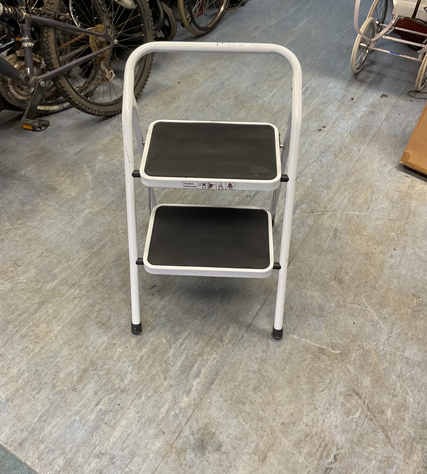 Folding step stool