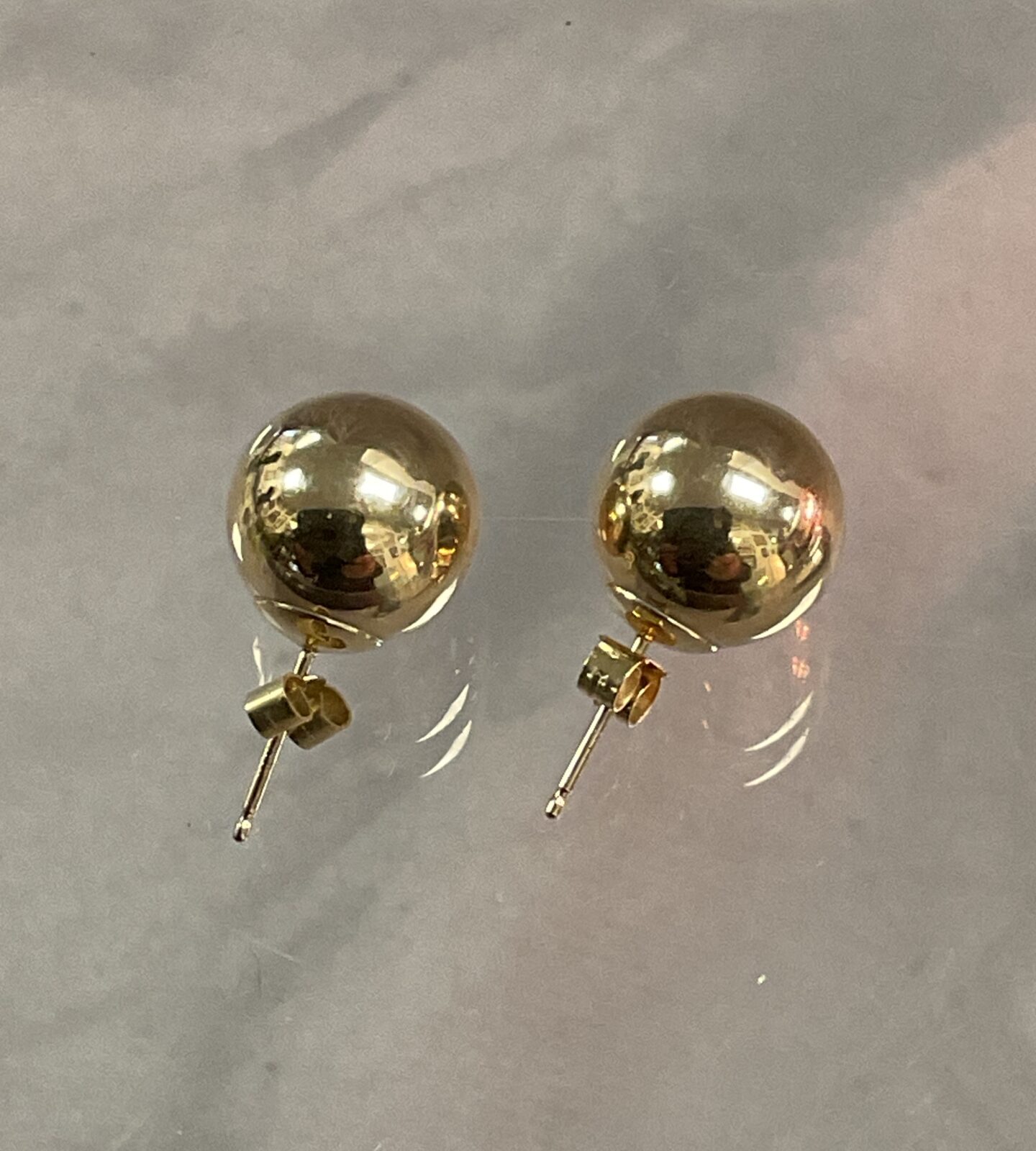 Pair 9ct gold ball Stud earrings