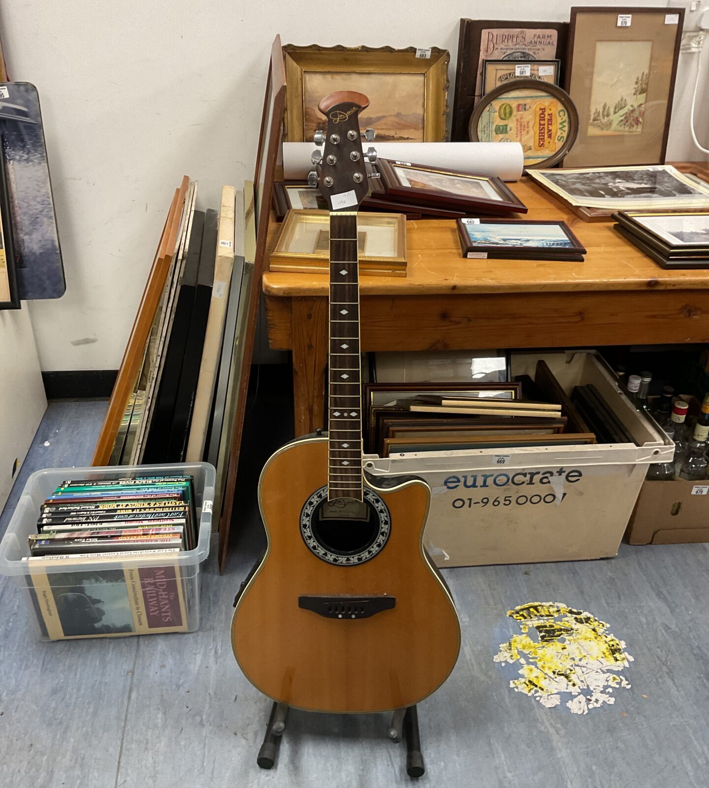 Jim deacon electro acoustic guitar needs strings