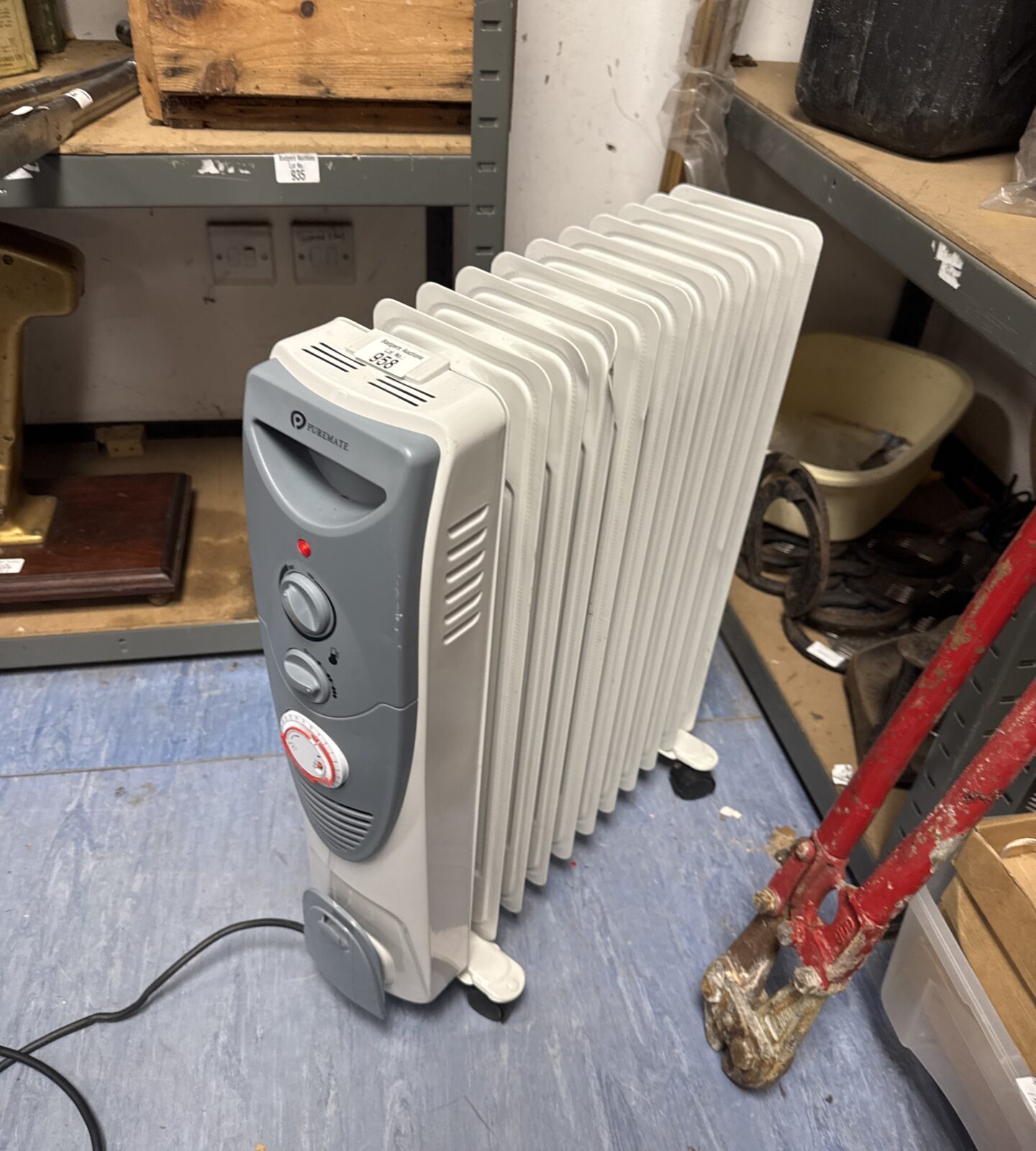 Puremate electric heater - powers on, has dent in