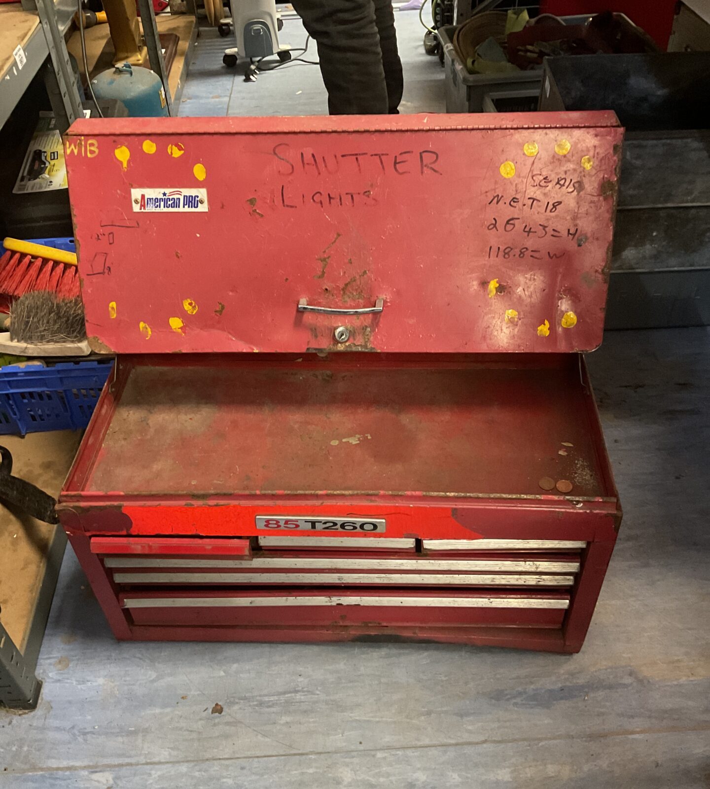 American Pro six drawer tool chest