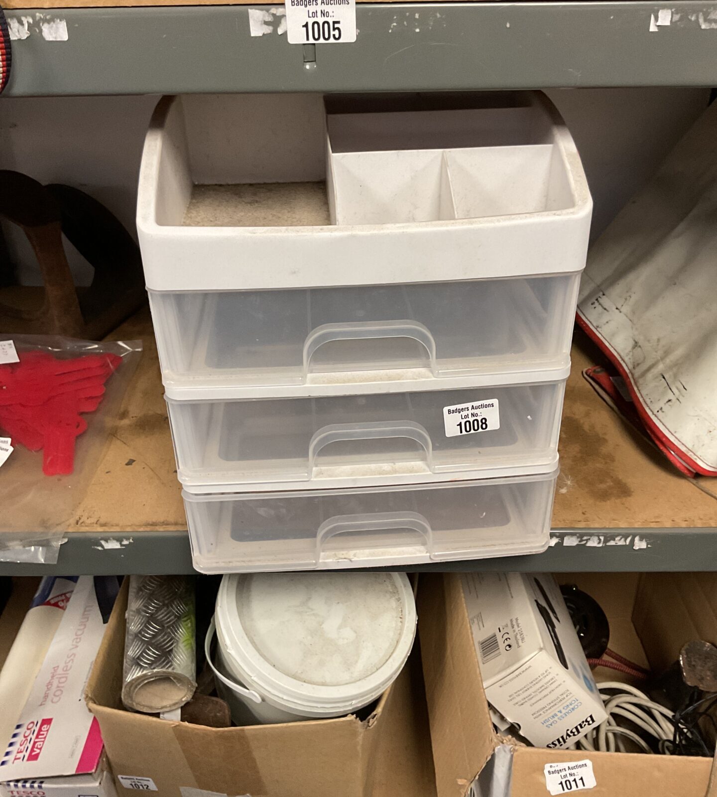 Storage box