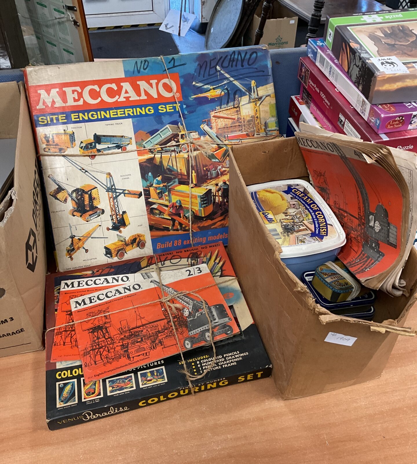 Lot of vintage meccano including site engineering set