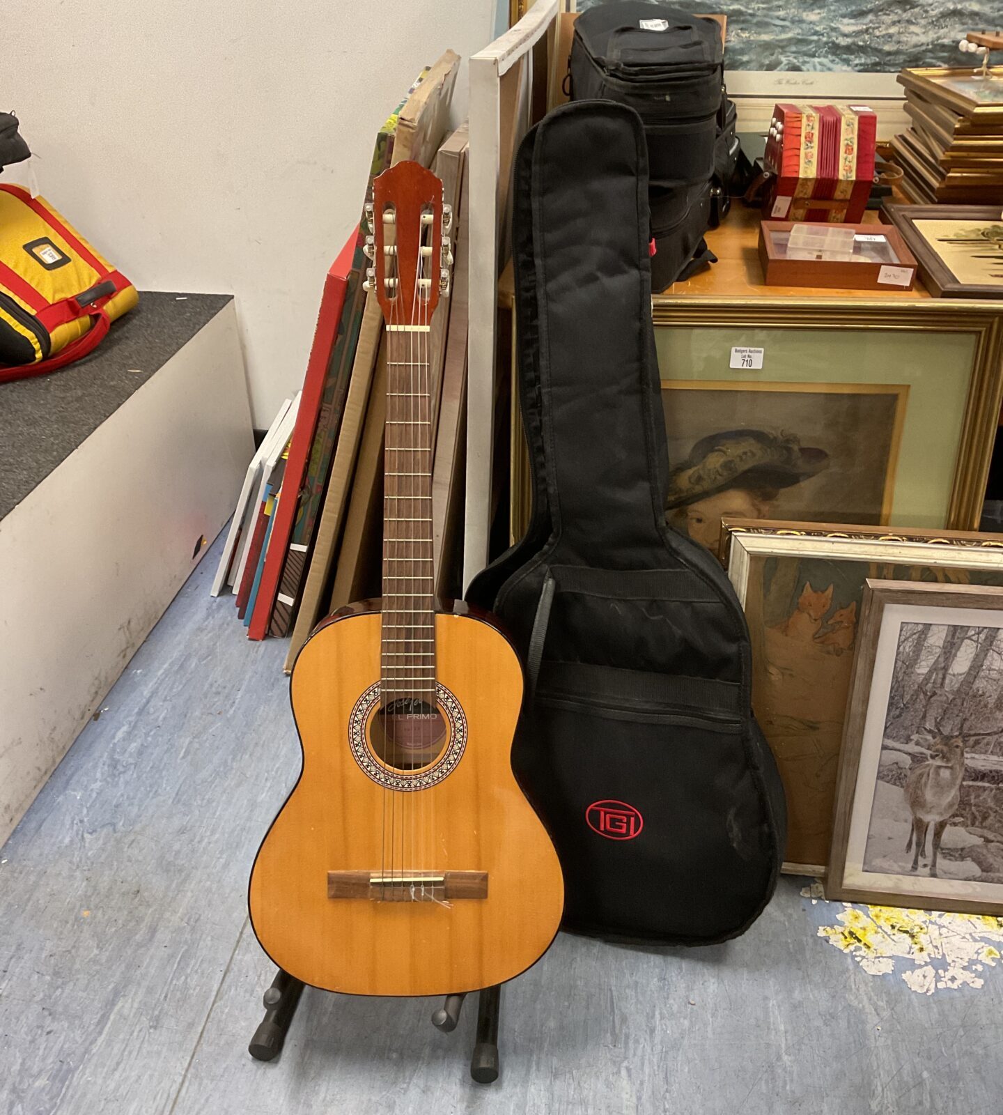 Jose ferrer el primo acoustic guitar with case