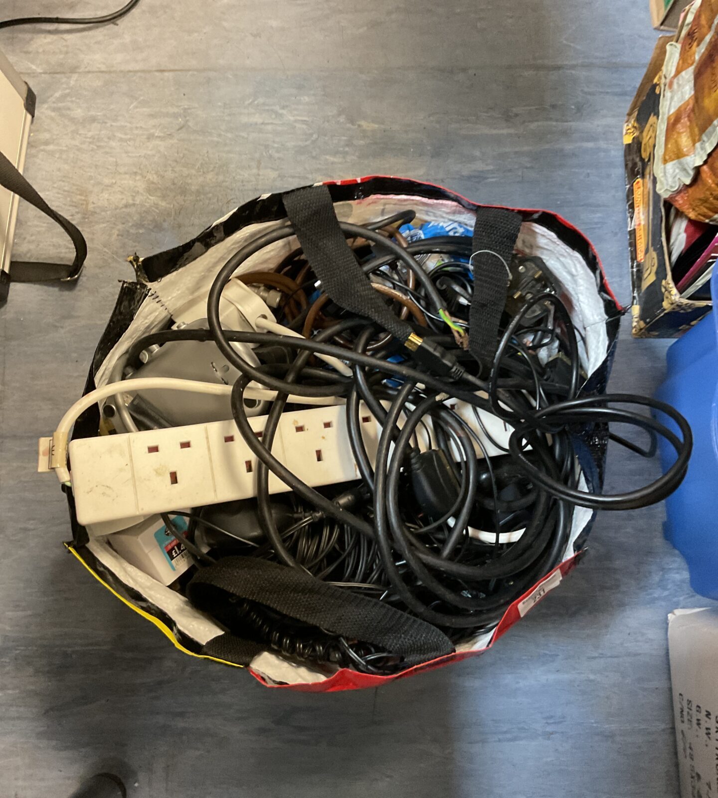 Large sack of mixed cables & power supplies