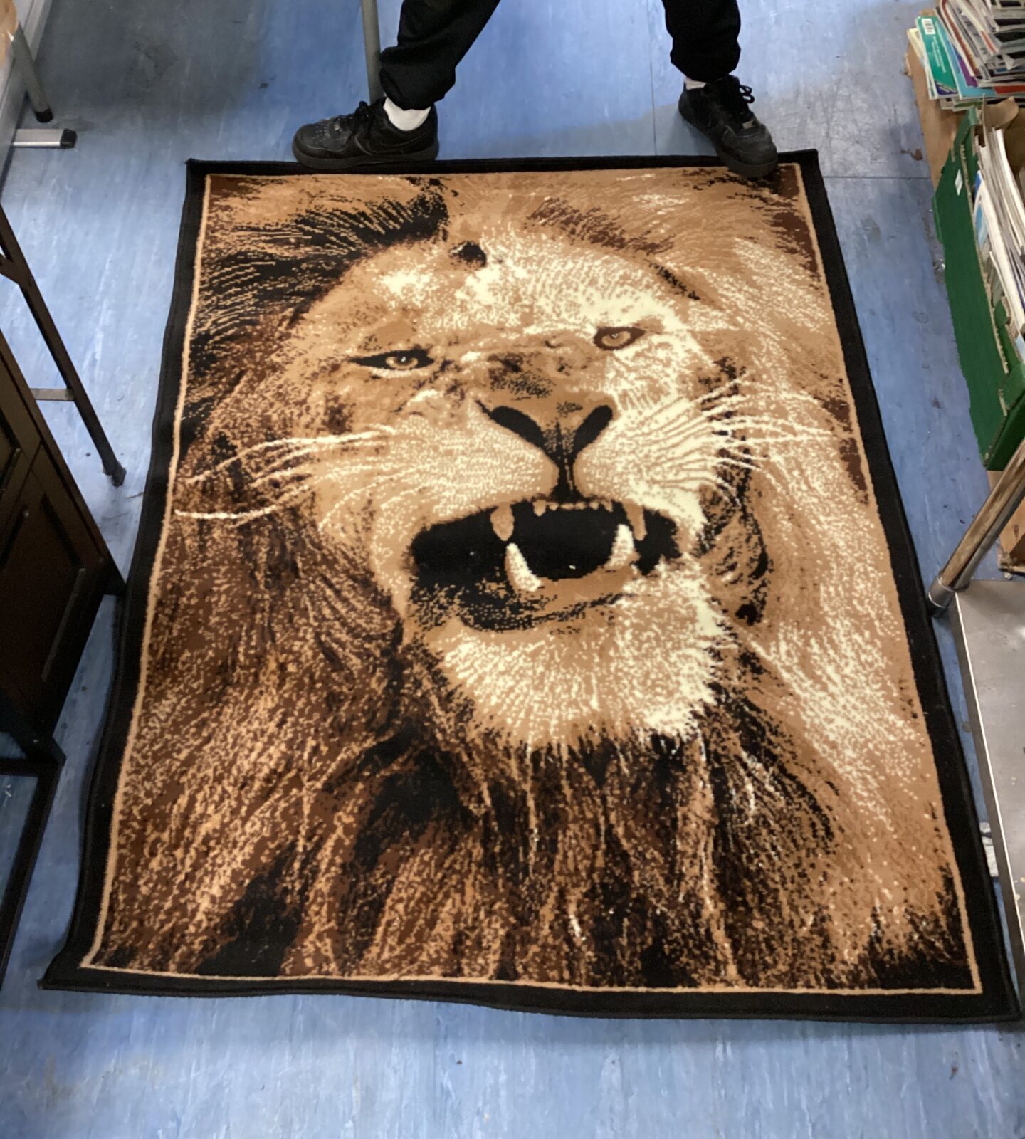 Lion print animal rug 120cm x 160cm