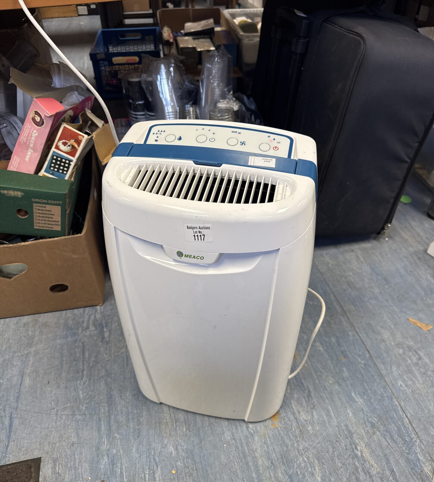 Meaco dehumidifier - powers on, fan spins, untested further