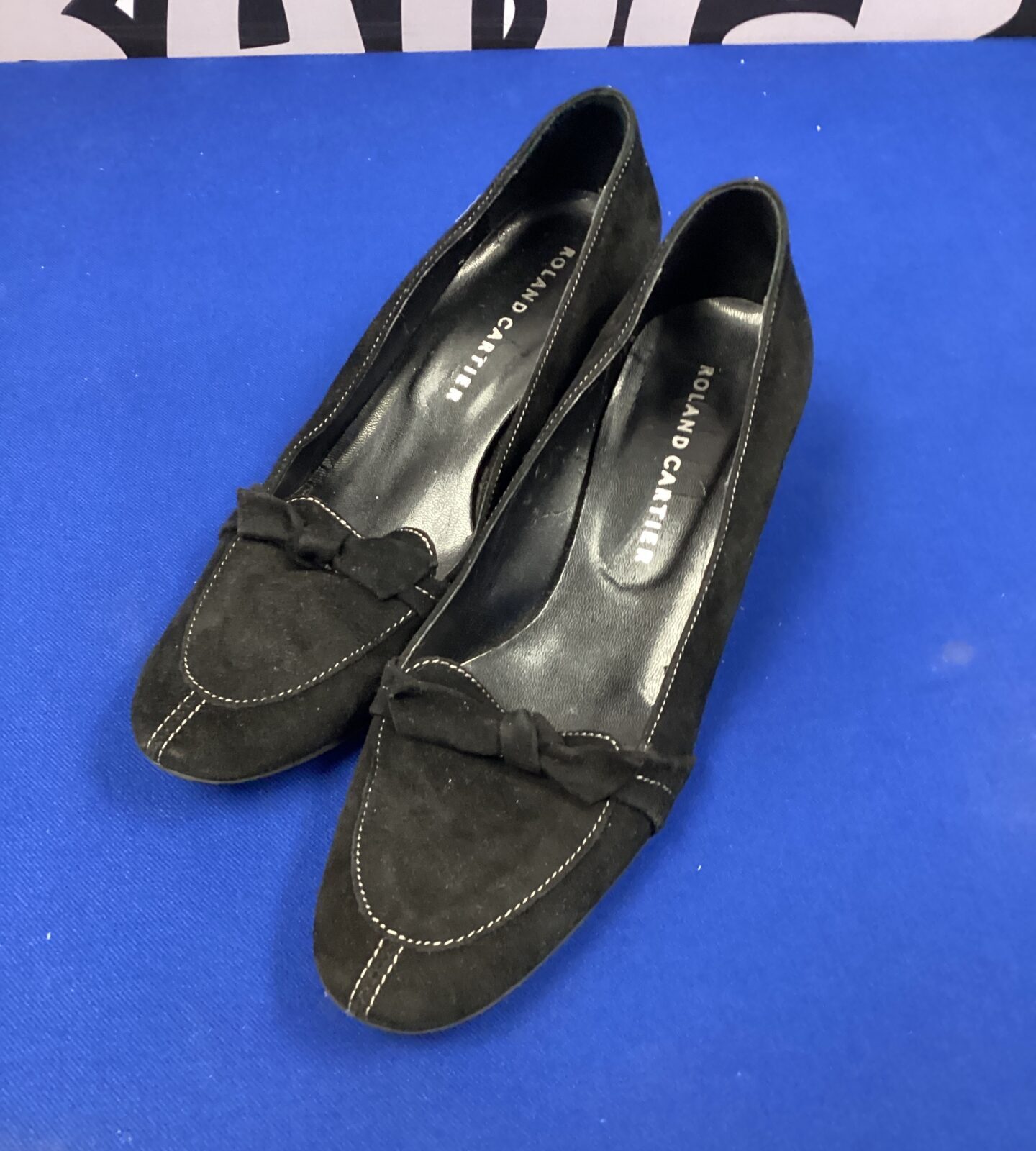 Pair of roland cartier ladies shoes size 38