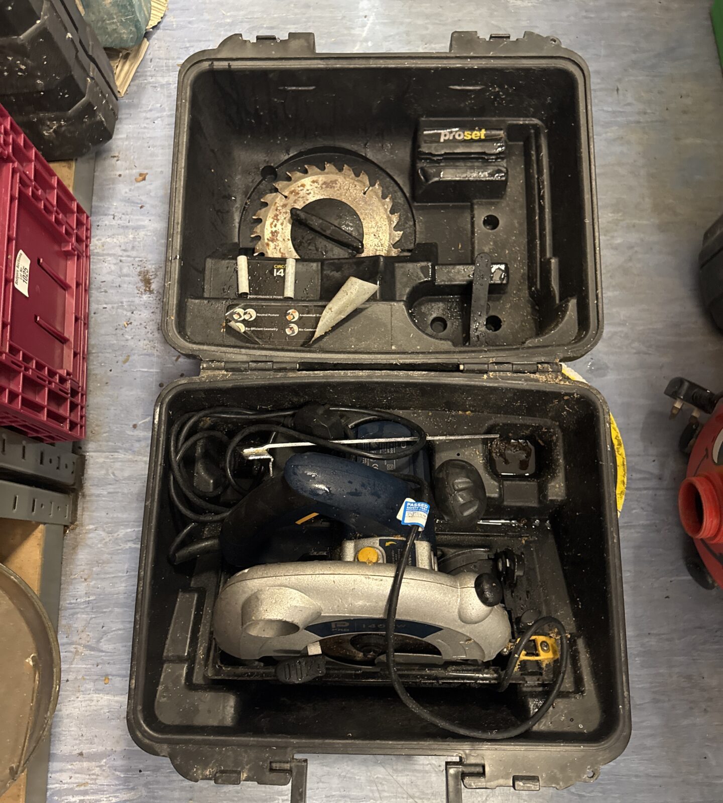 Pro performance 1400w circular saw - untested as wet