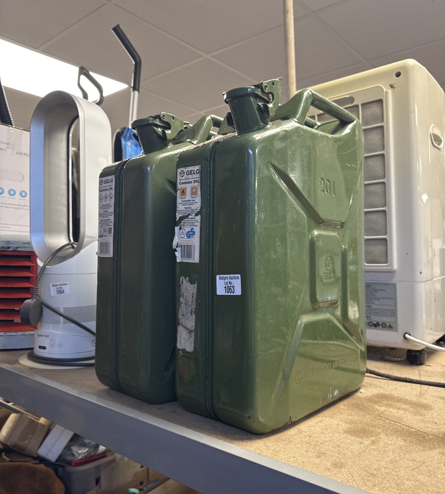 Two gelg 20l Jerry cans