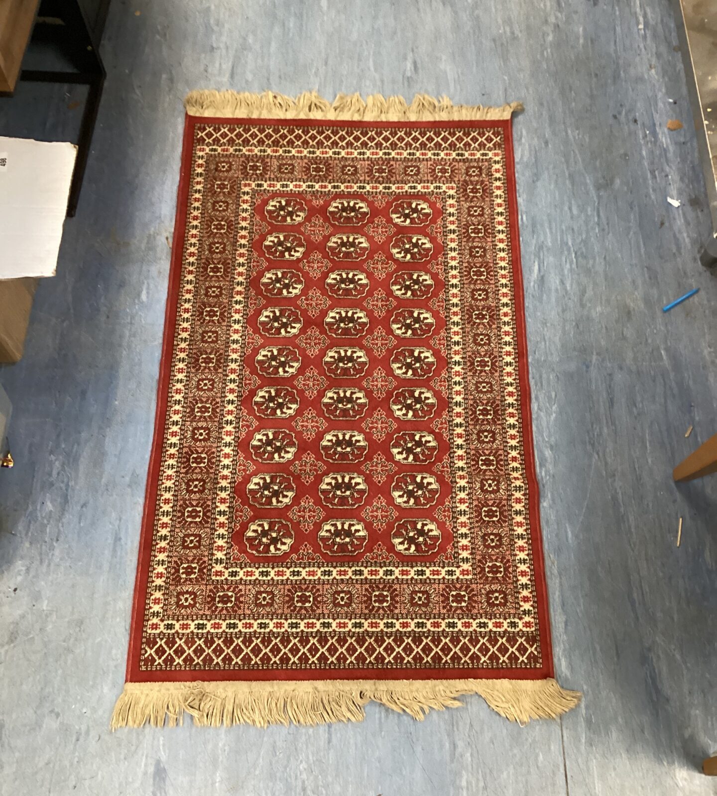 vintag red pattern rug Approximately 3.5 x 2ft