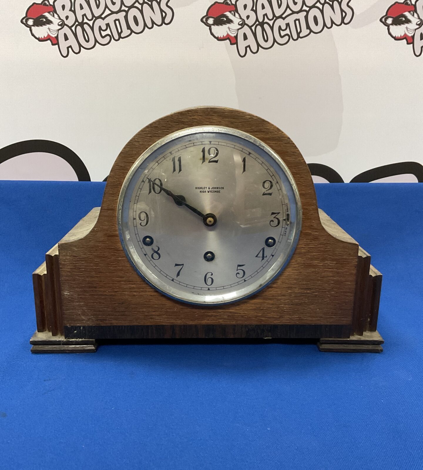 Vintage highley & johnson high Wycombe made mantle clock