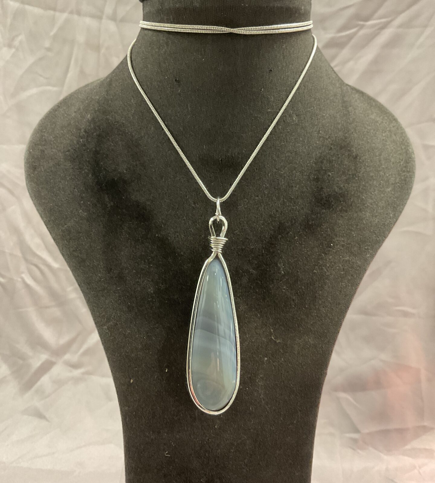 vintage natural agate teardrop pendant 38”necklace