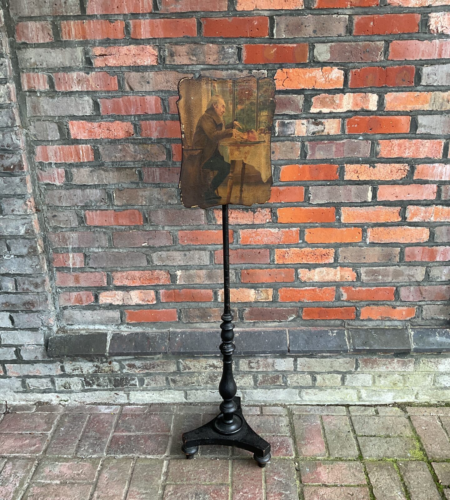 Antique fireside pole screen