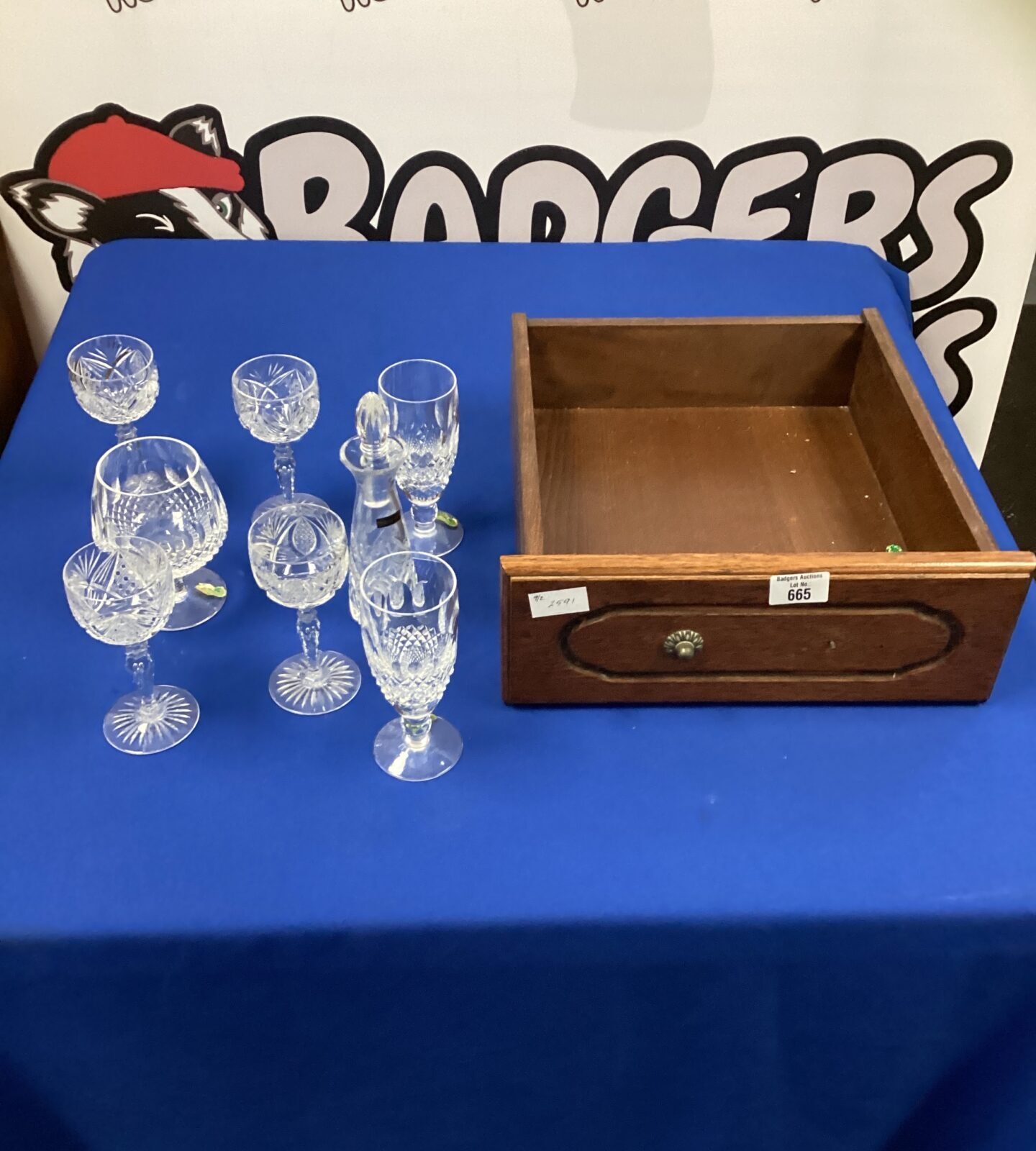 Drawer of crystal glasses