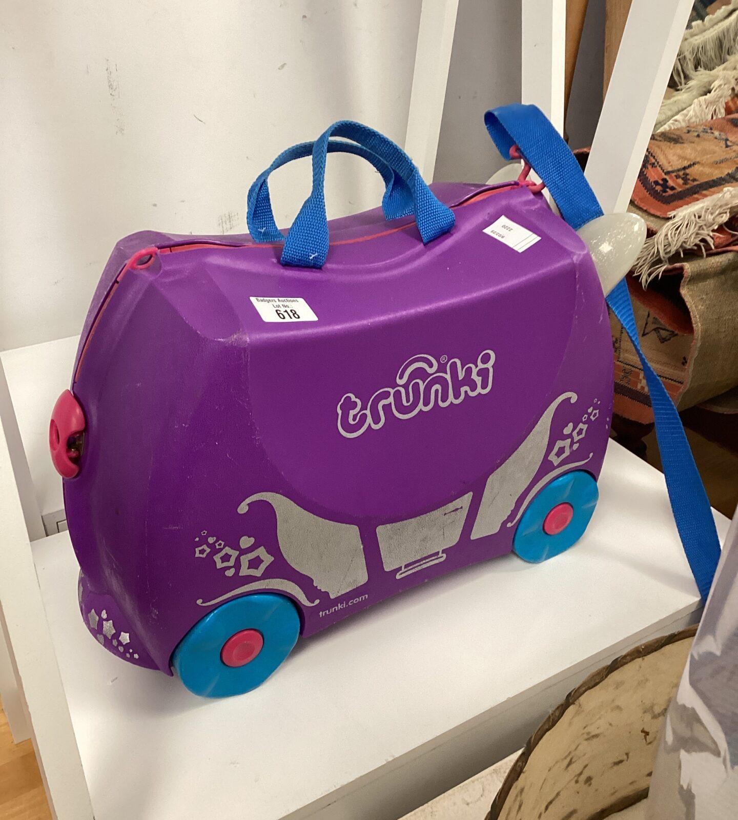 Trunki childs ride on suitcase