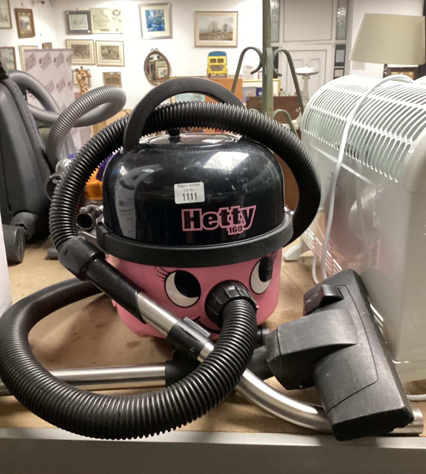 Hetty vacuum cleaner with attachments untested