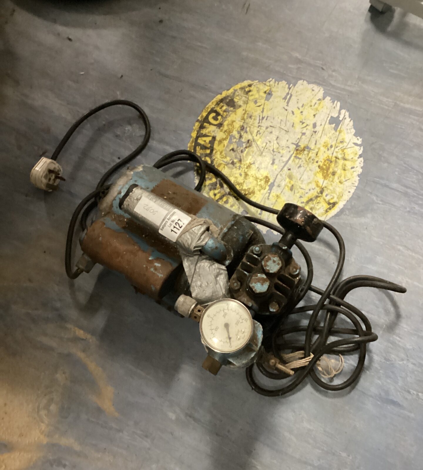 Small Vintage air compressor