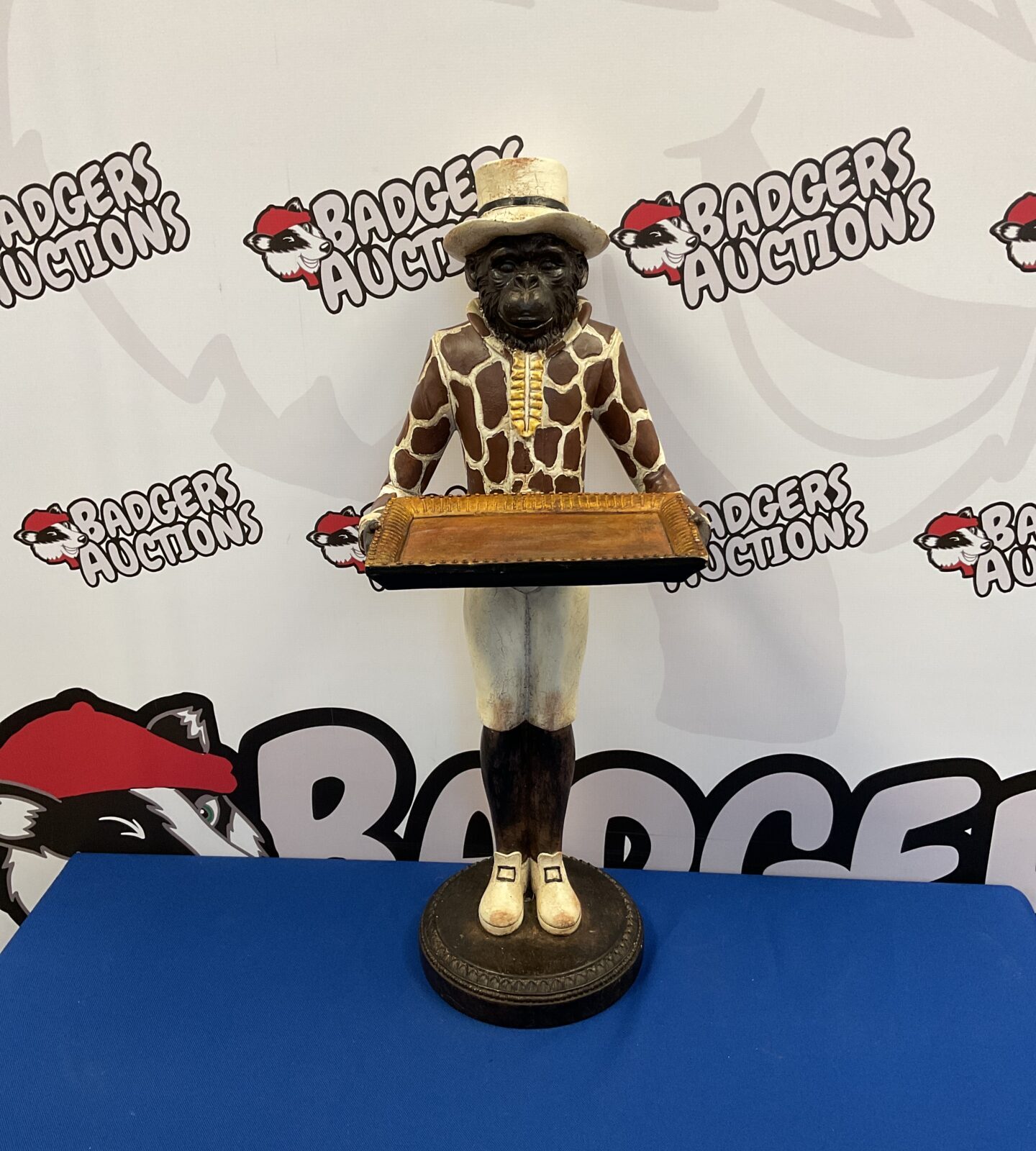 Wooden monkey butler with tray