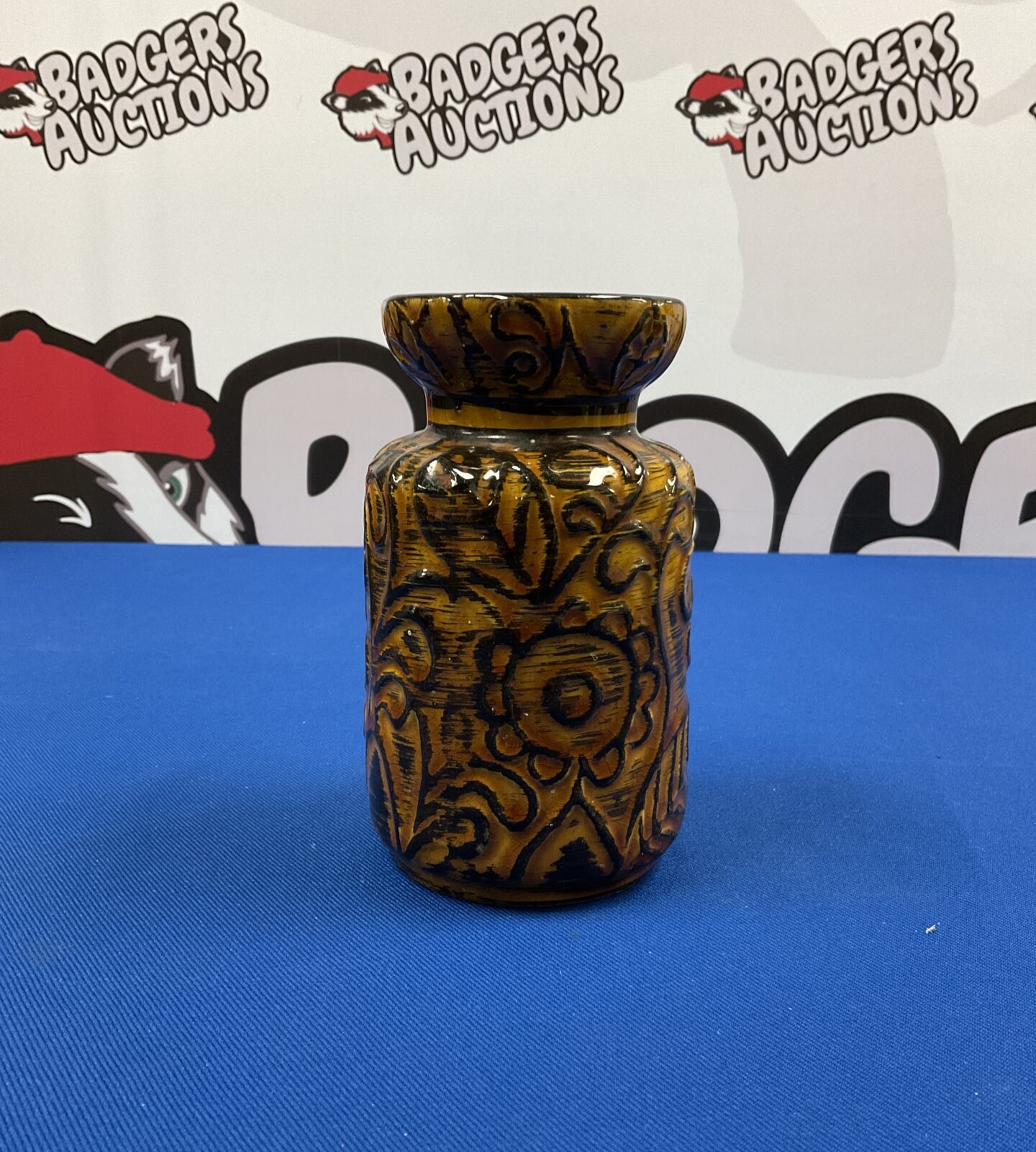 Small West german bay sunflower pattern vase