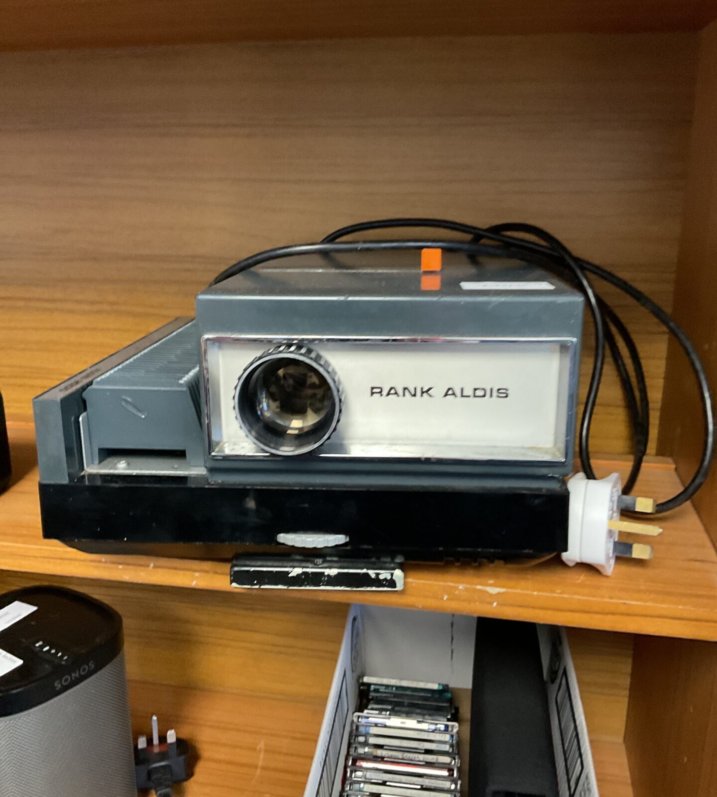 Rank aldis 2000 35mm slide projector