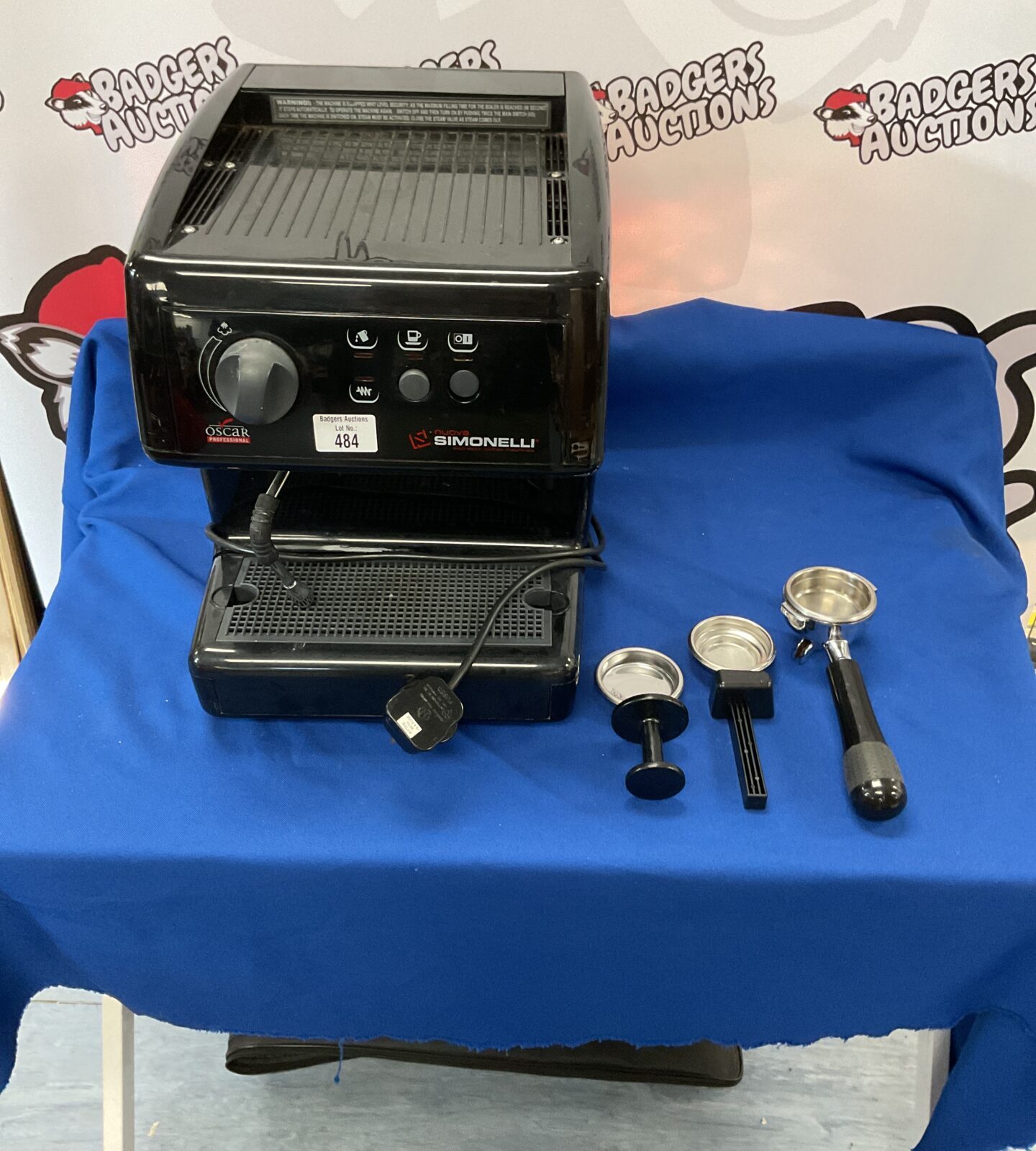 Oscar professional simonelli coffee machine with attachments. Tested lights up, untested further