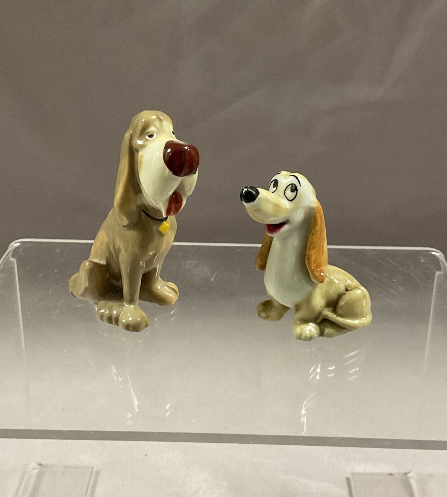 Wade Disney lady and the tramp figures Trusty and dashie