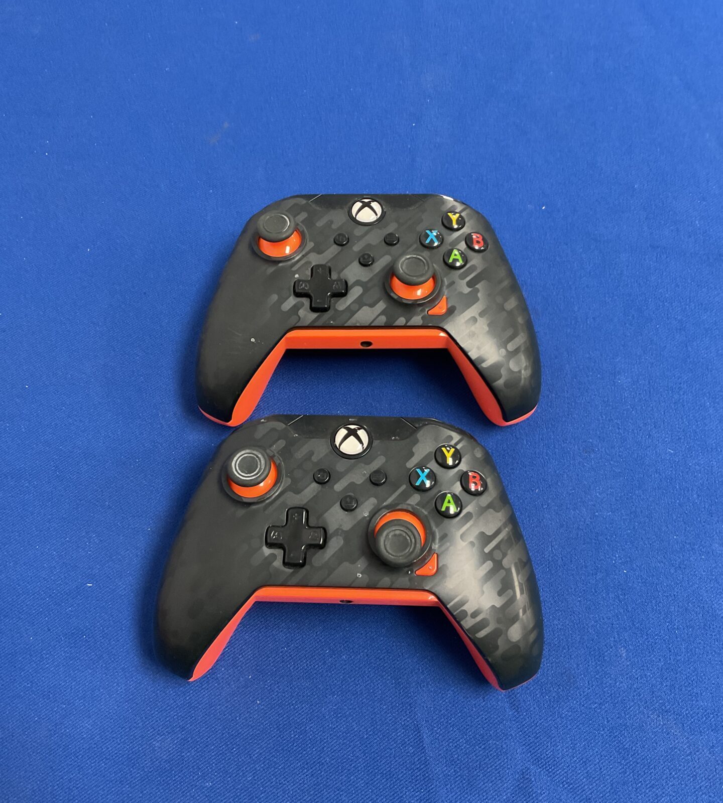 Two pdp wire xbox one controllers (no cables)