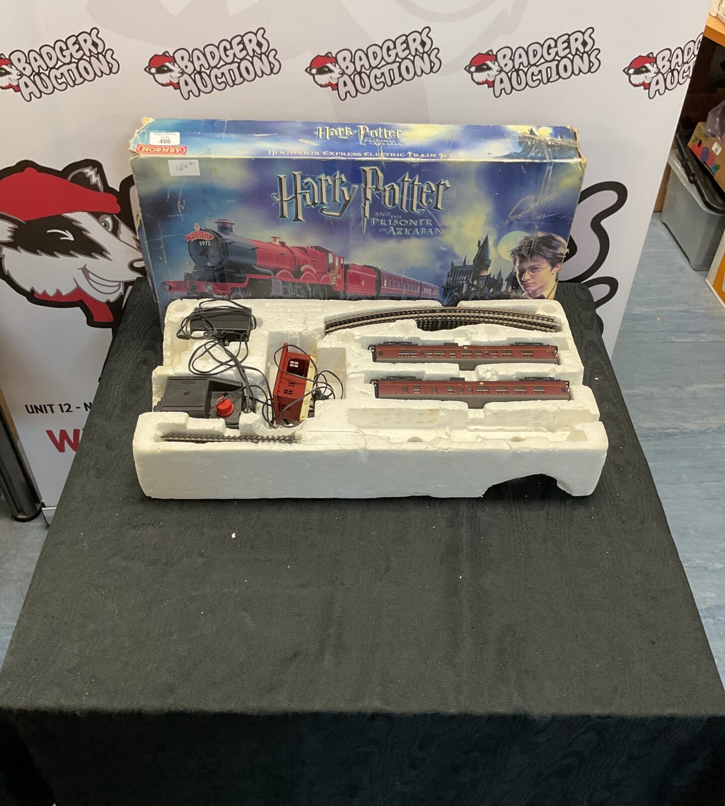 Hornby Harry Potter and the prisoner of azkaban train set. Missing locomotive