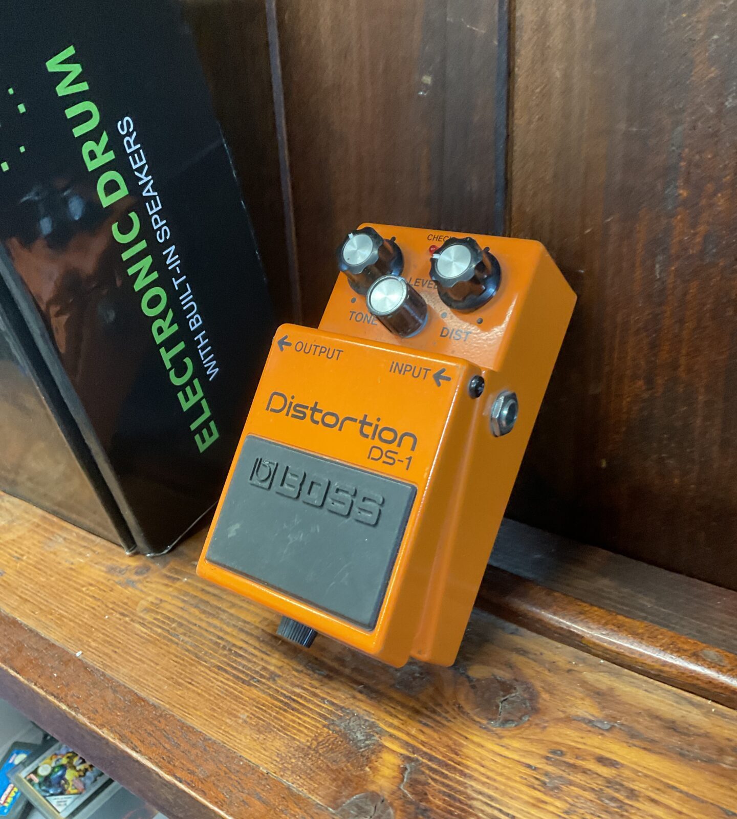 Boss distortion ds-1 guitar pedal