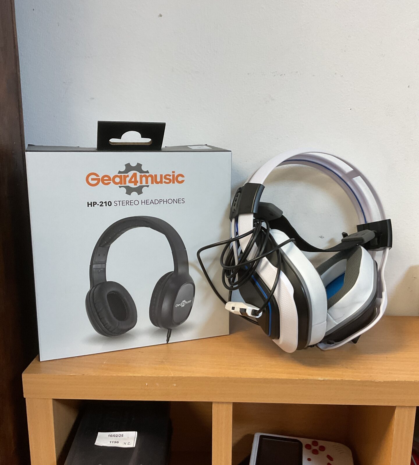 Gear4music & gaming headphones