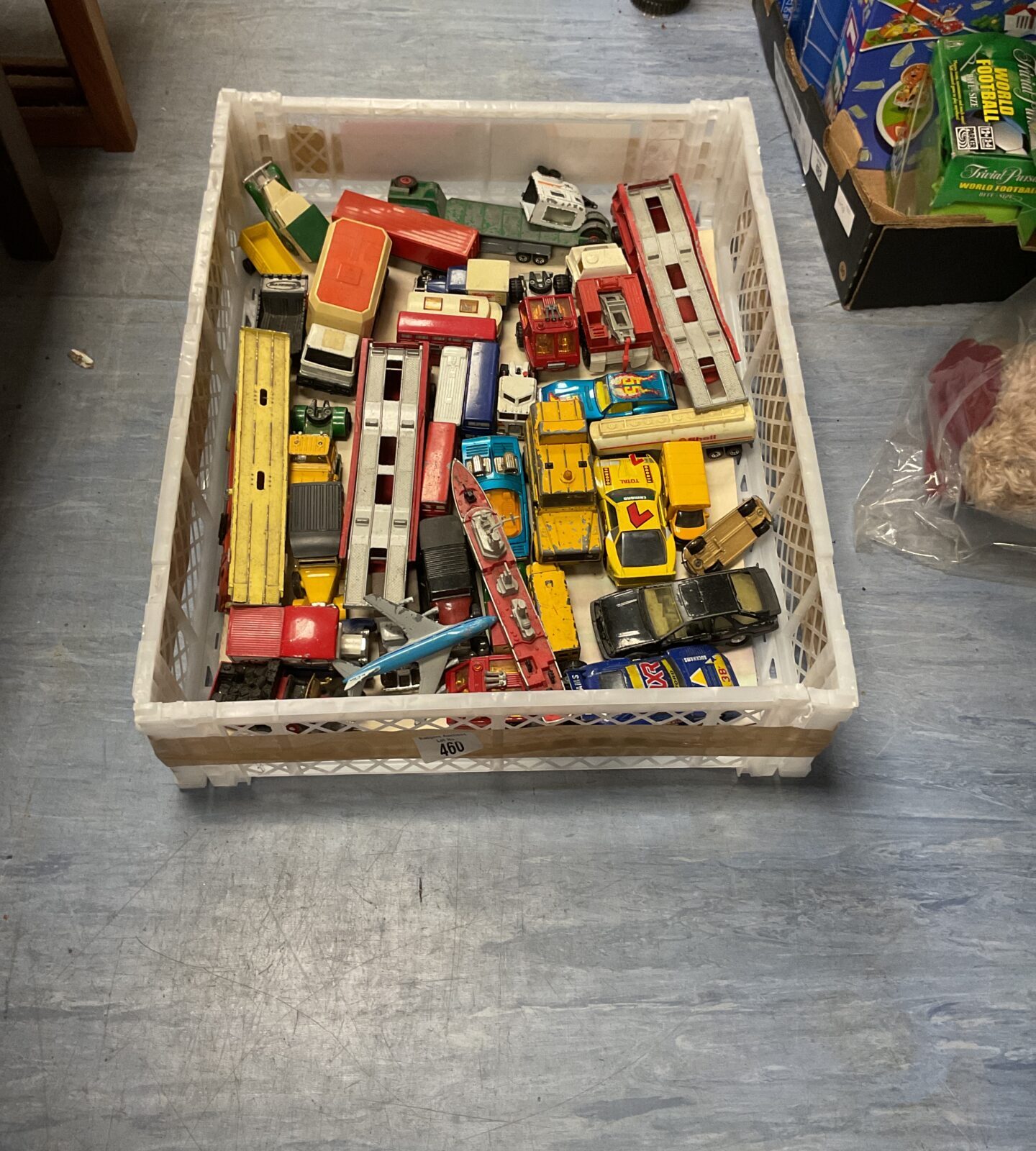 Tray of mixed diecasts inc matchbox