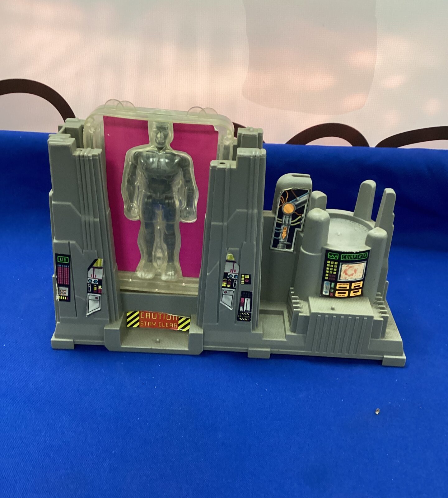 Retro terminator t2000 skin mould playset