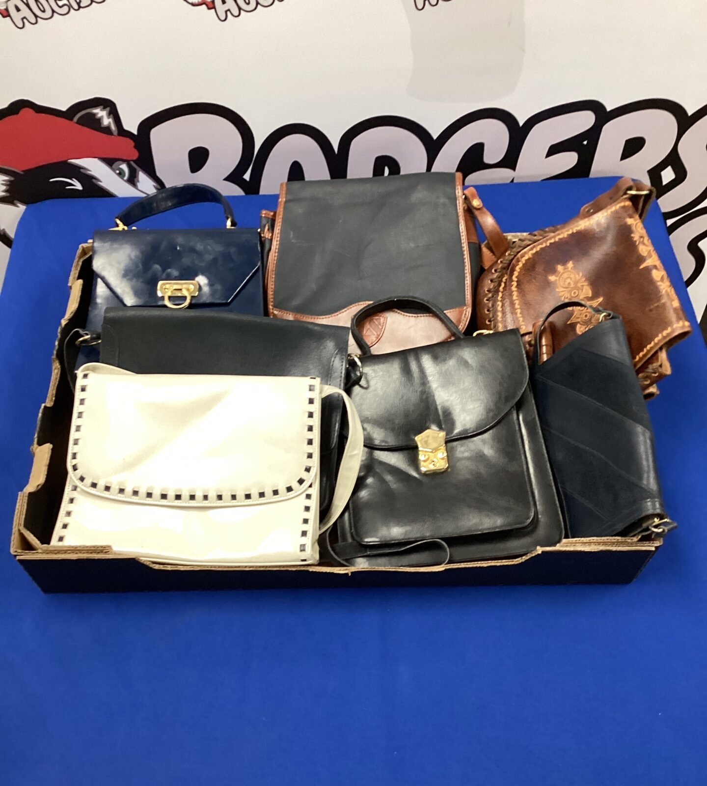 Tray of assorted ladies handbags