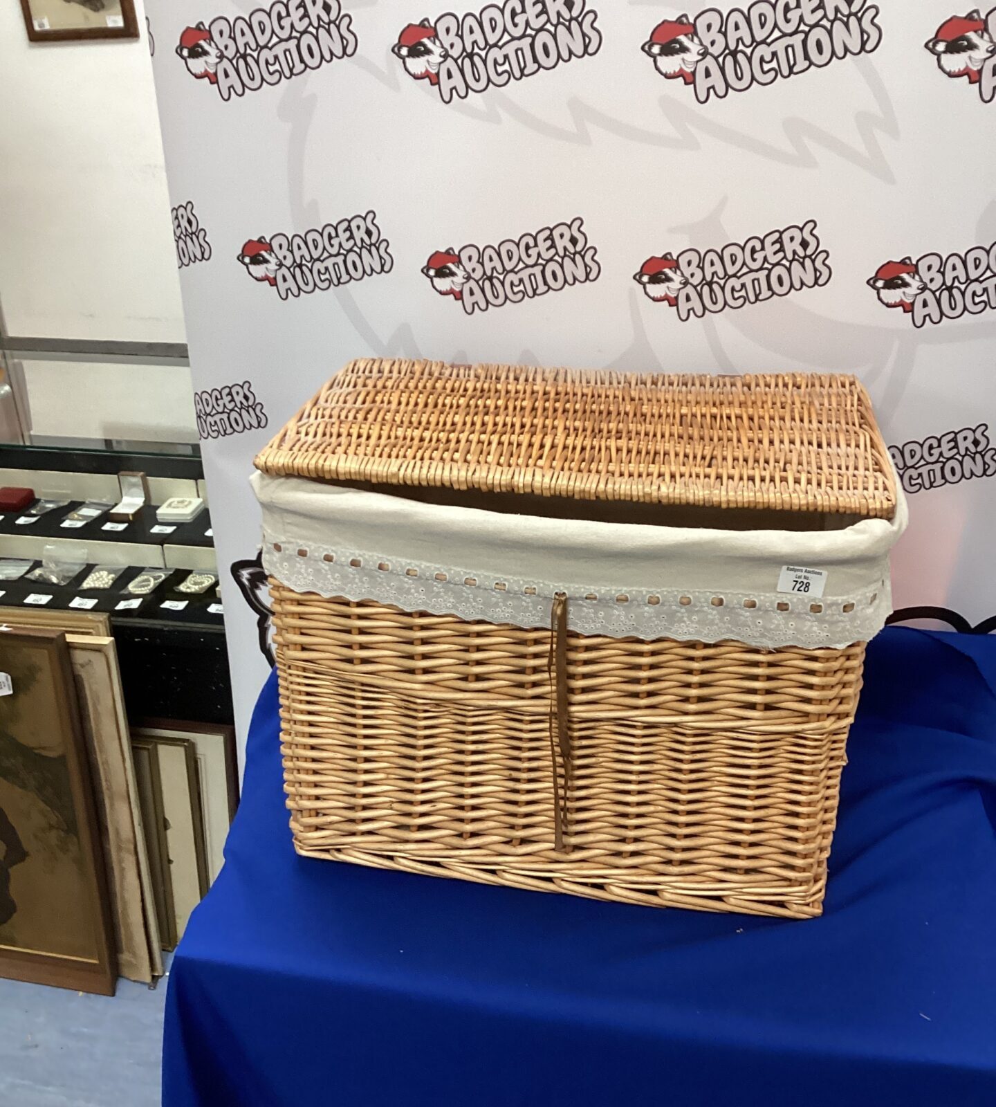 Large Wicker Laundry Basket