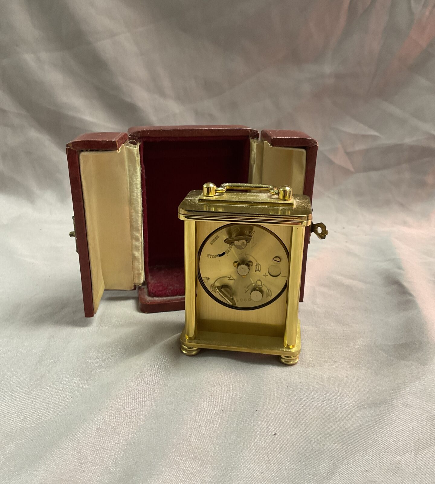 looping brass 3” miniature carriage clock In original travel case - Image 2