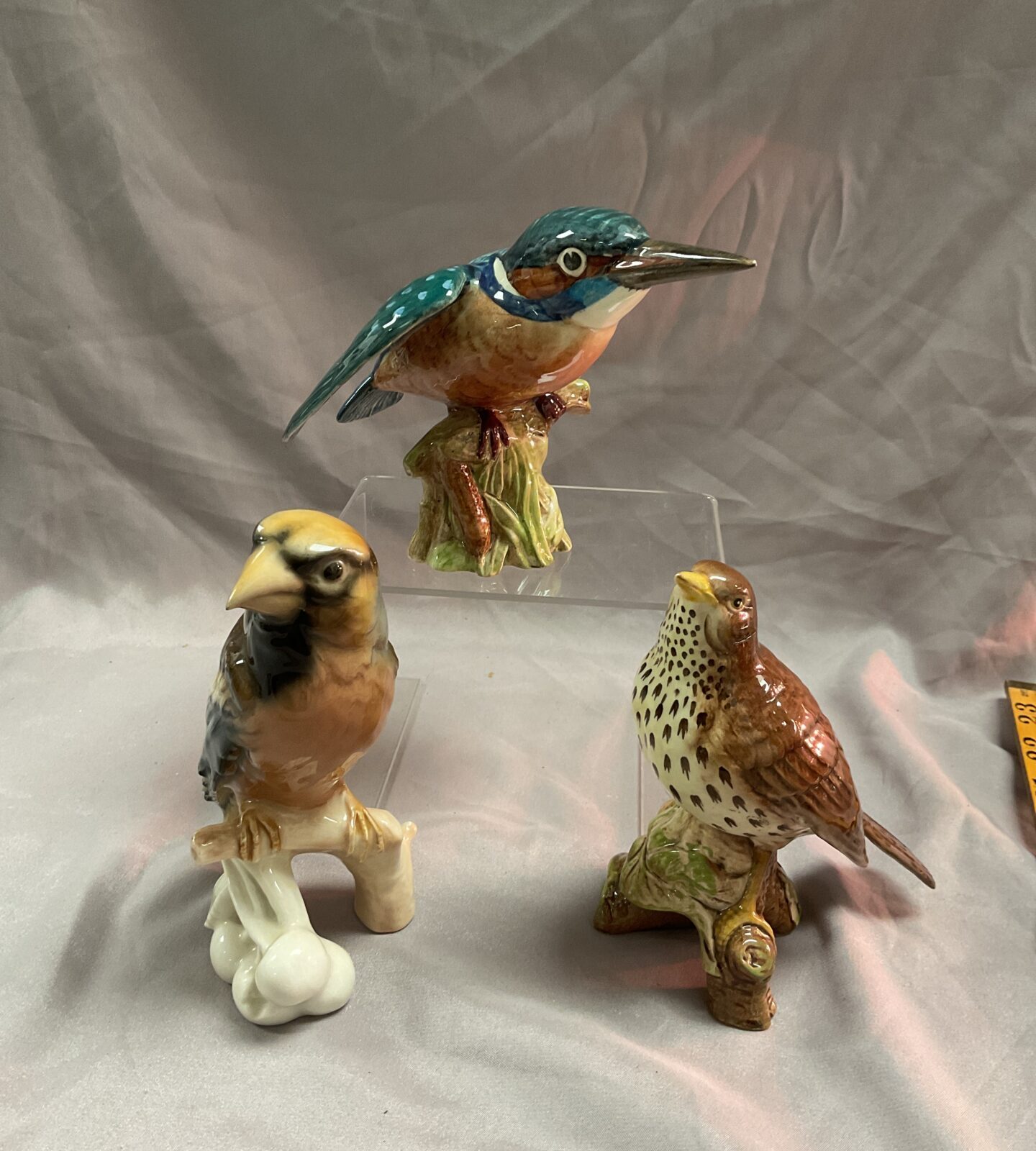 Two Beswick birds kingfisher thrush and Goebel jay