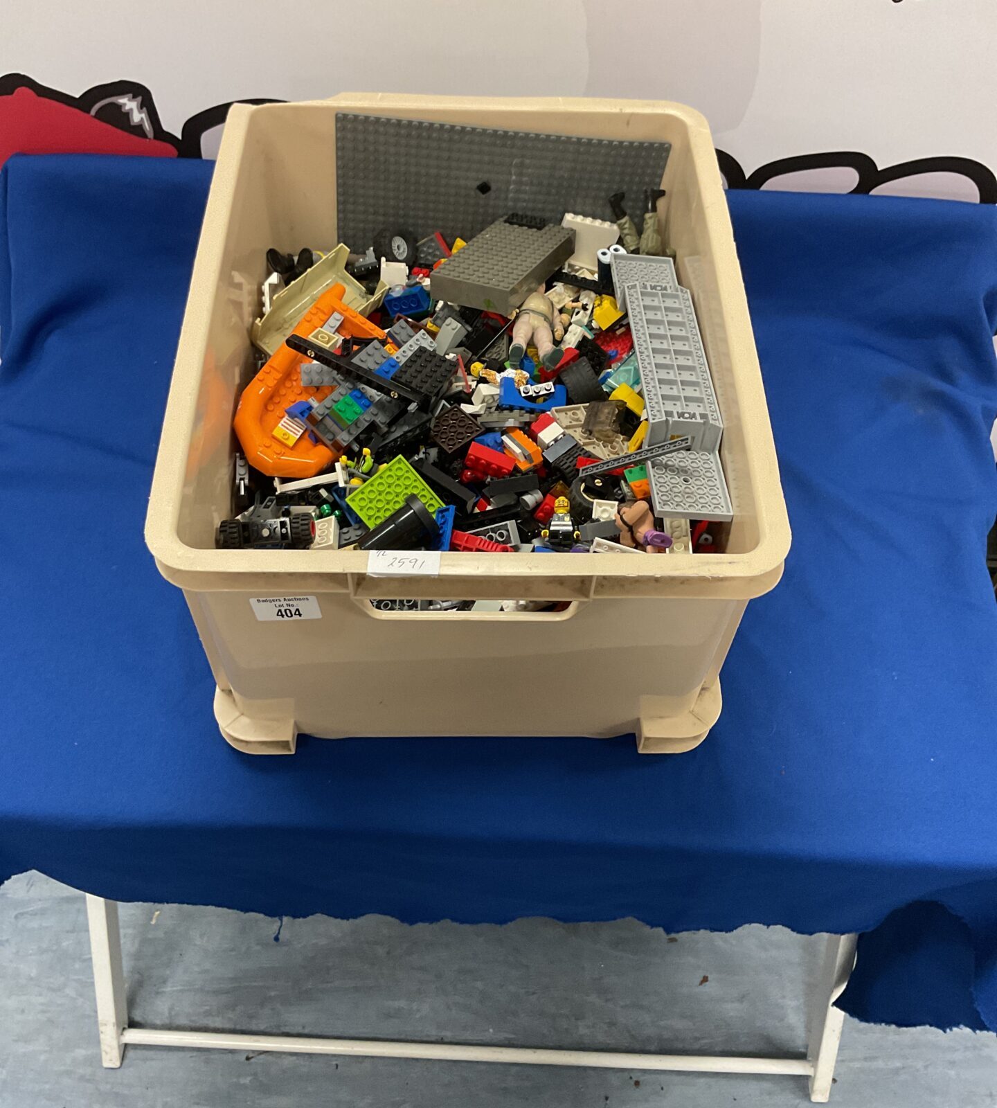 Large box of mixed lego inc minifigures