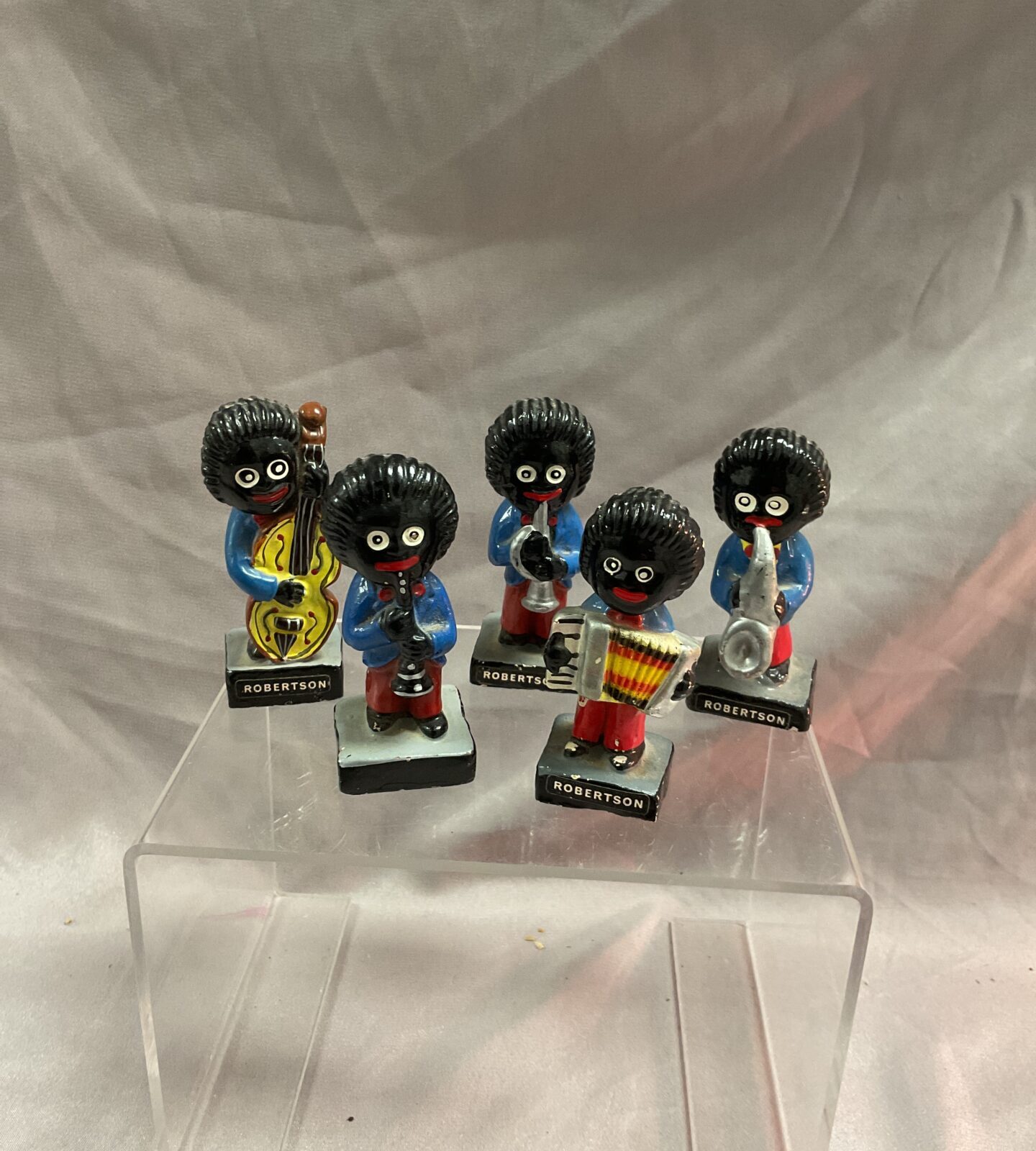 Five Robertson golly band figures