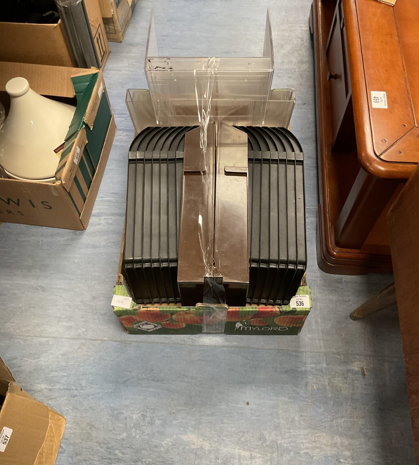 Box of office storage trays