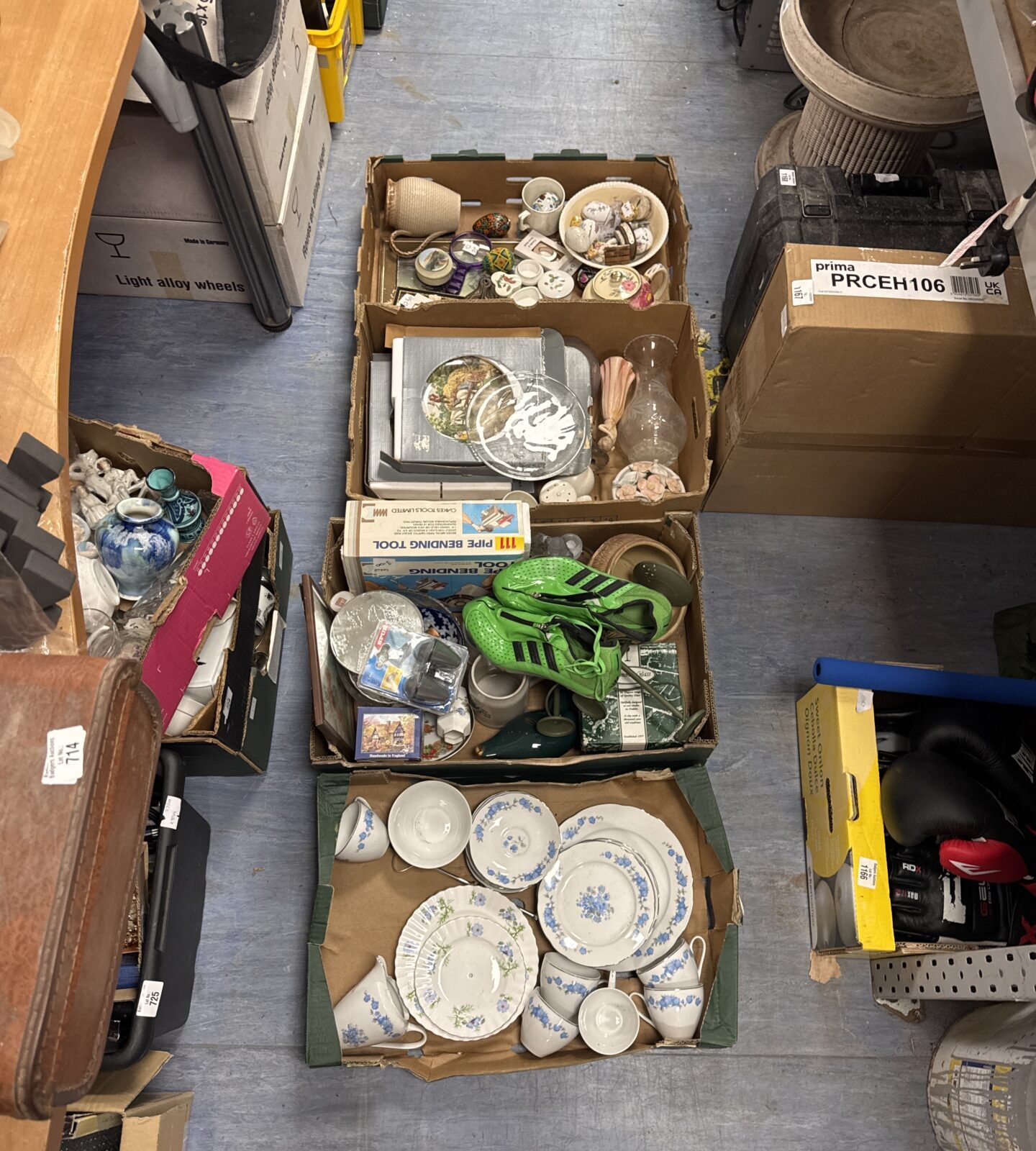 Four trays of mixed house clearance items