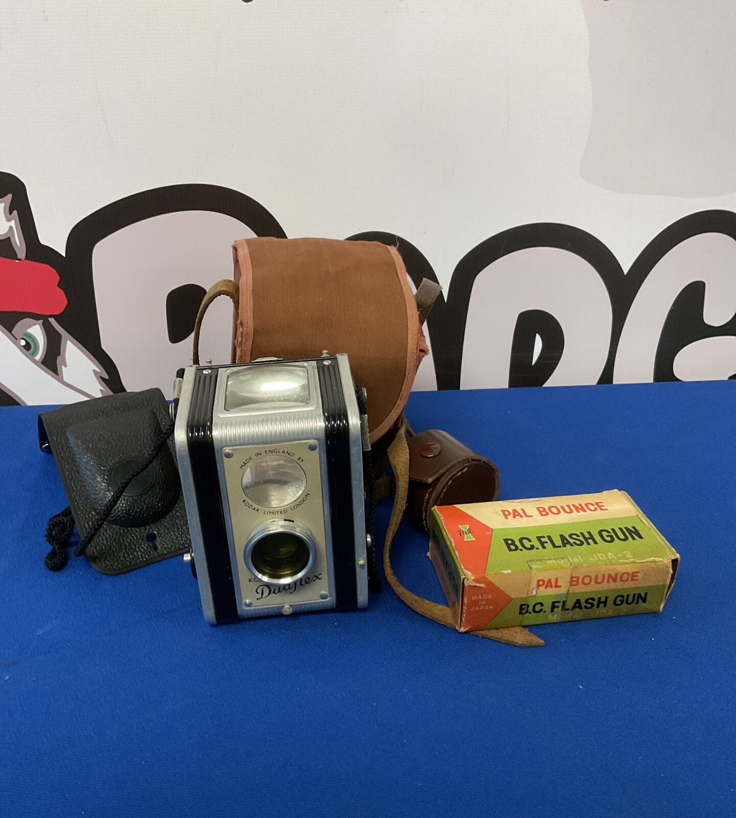 Kodak dualflex camera & bc flash gun