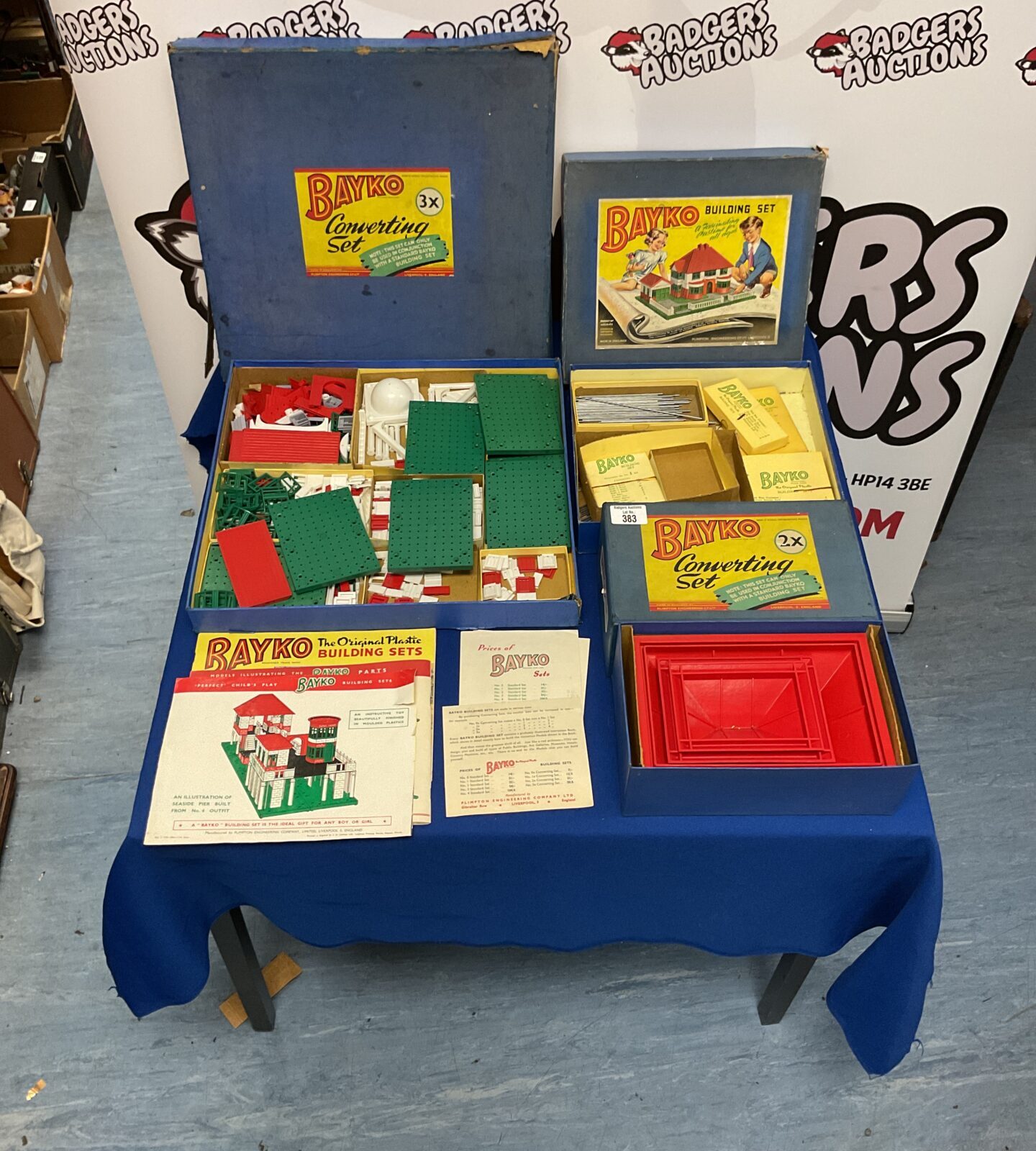 Three boxes of vintage Bayko building sets and accessories