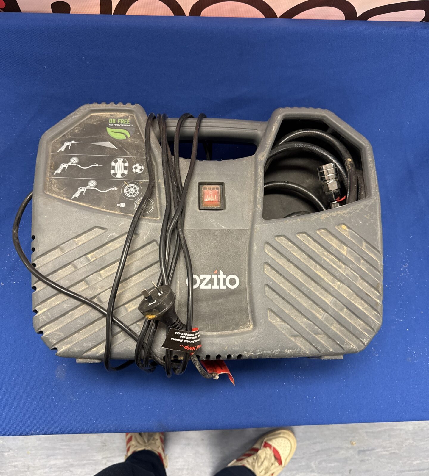 Small ozito air compressor with two pin plug fitted - untested