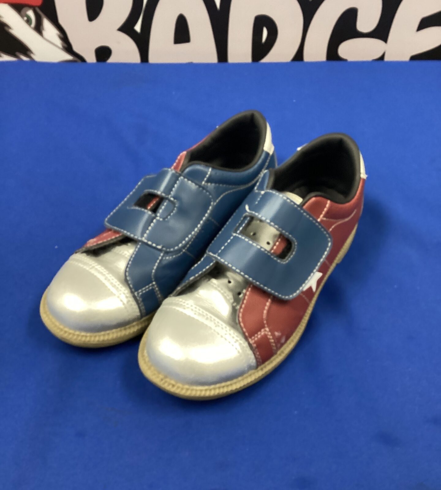 Pair of size 7 bowling shoes