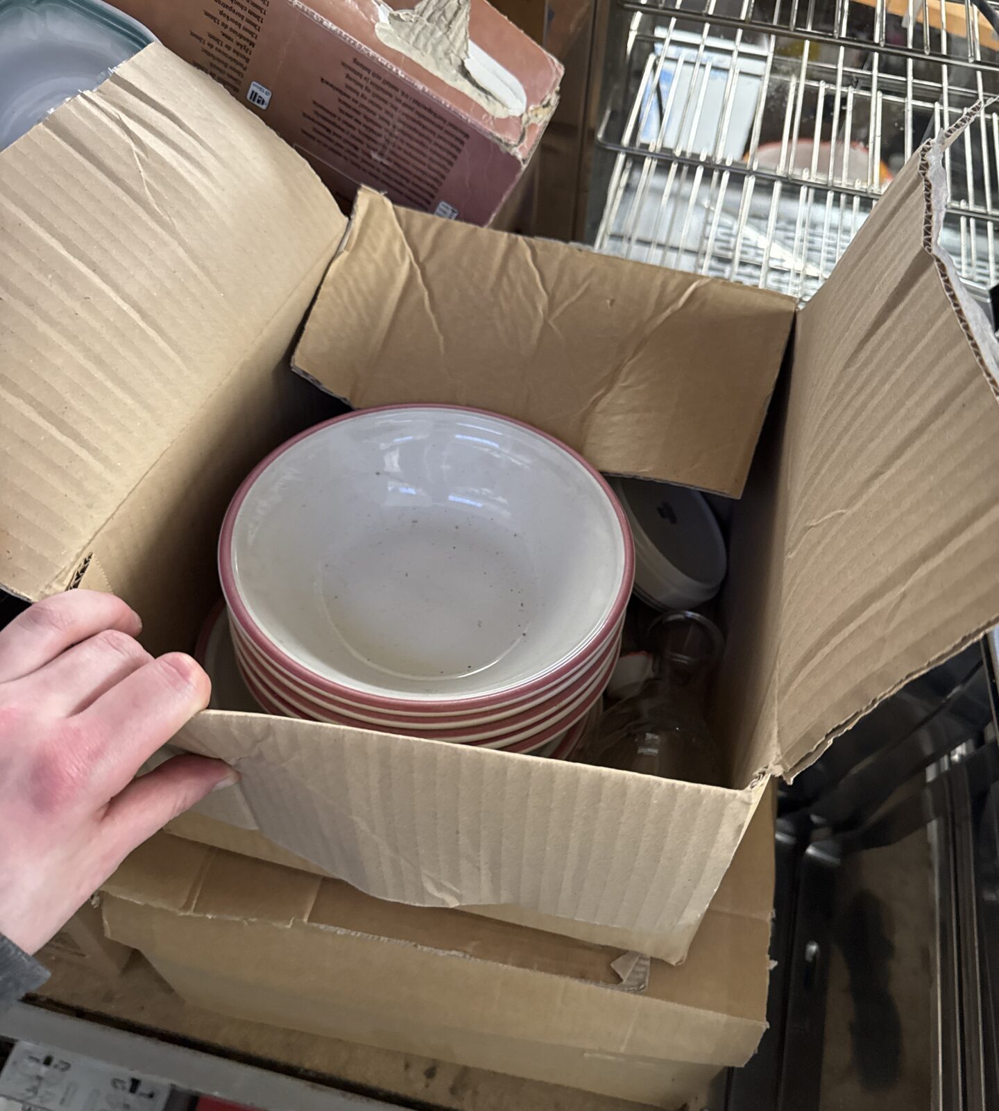Quantity of house clearance chinaware - Image 5