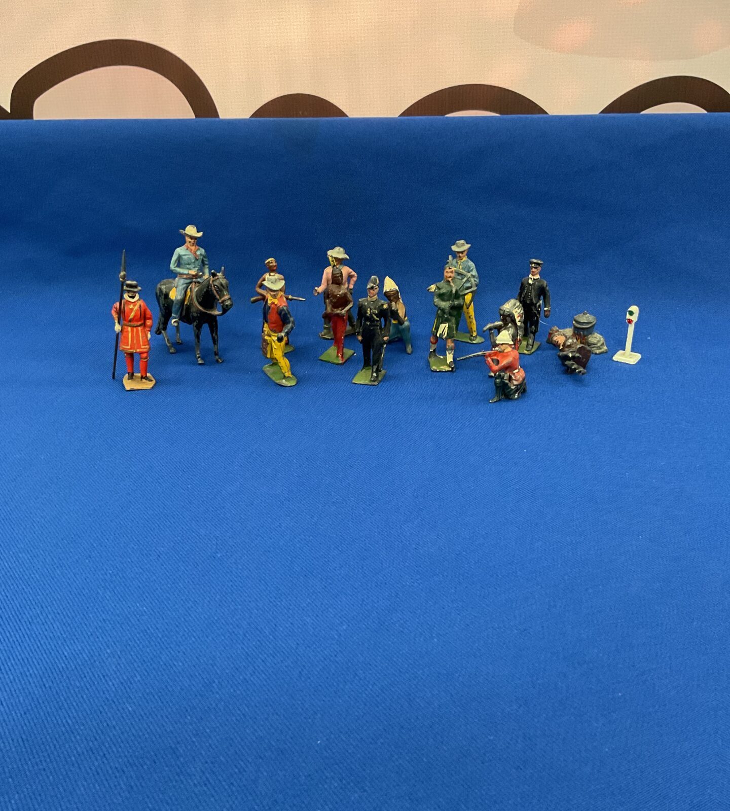 Selection of vintage led figures inc cowboys, indians and soldiers